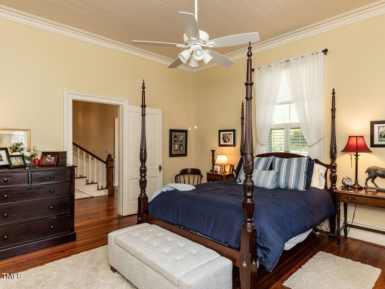 612 College Street Clinton, NC 28328 - Photo 23 of 70 010-1280x960-first-floor-master-bedroom
