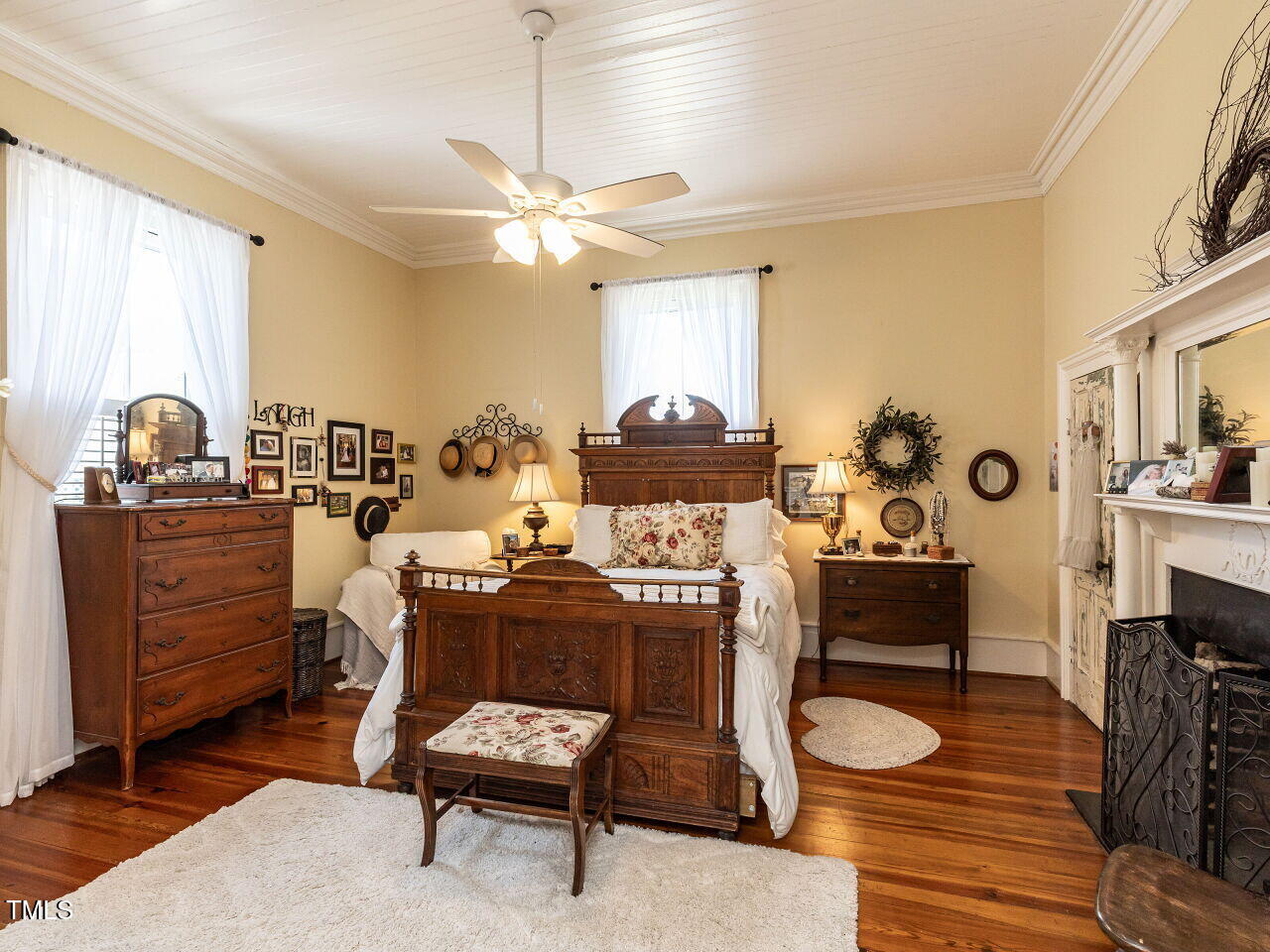 612 College Street Clinton, NC 28328 - Photo 25 of 70 012-1280x960-bedroom-2