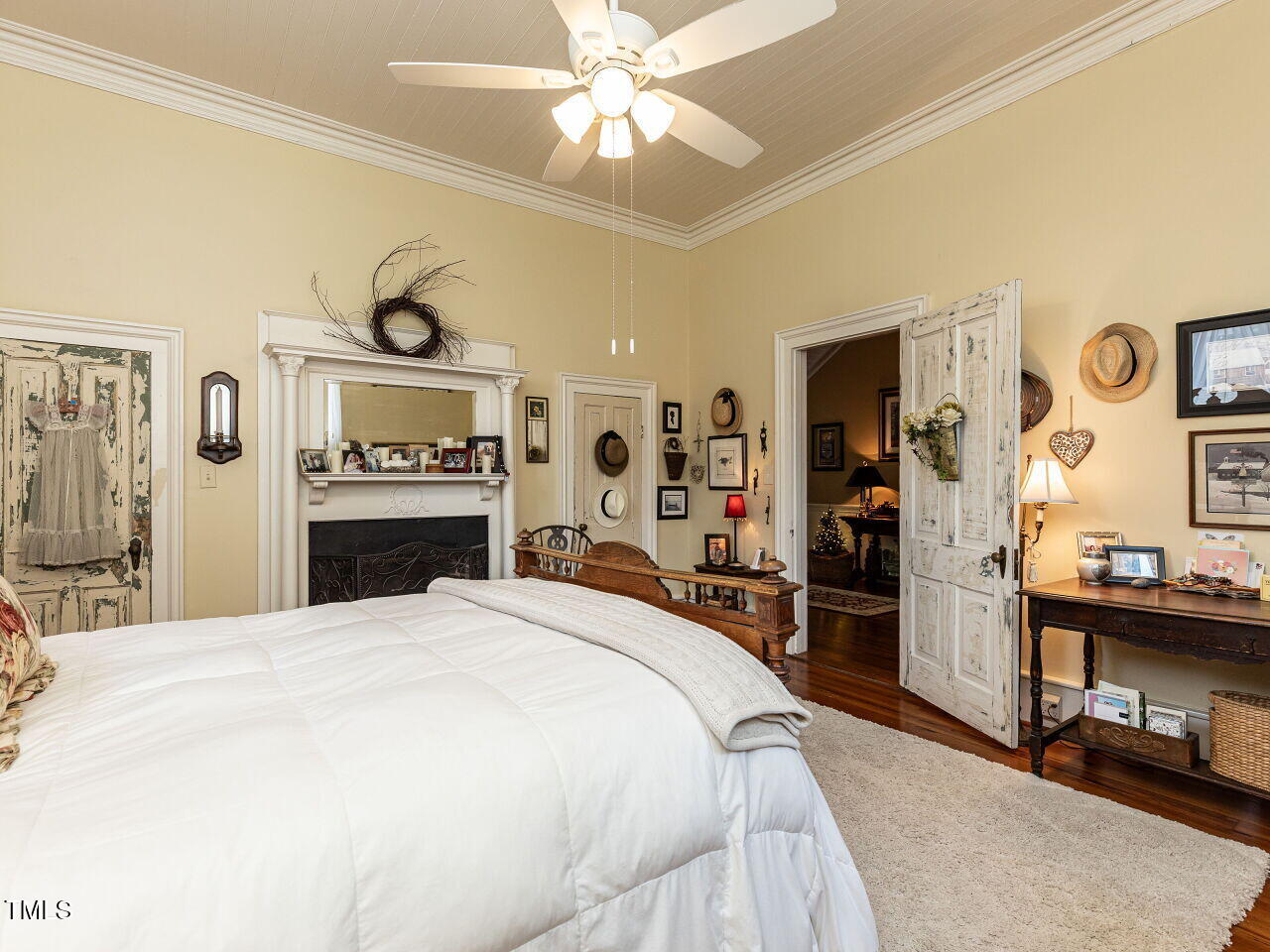 612 College Street Clinton, NC 28328 - Photo 27 of 70 013-1280x960-bedroom-2