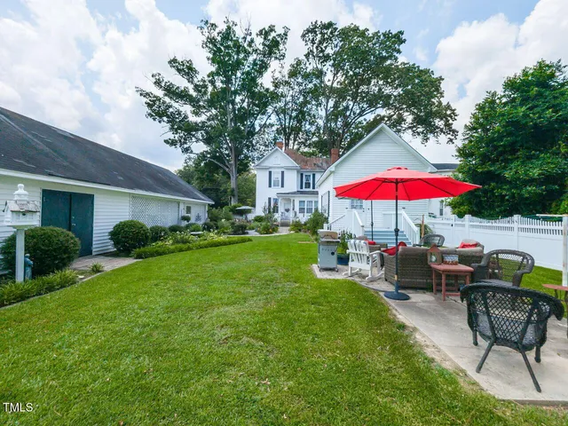 $505,000 | 612 College Street, Clinton, NC 28328