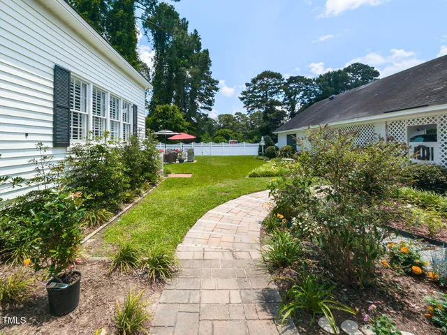 $505,000 | 612 College Street, Clinton, NC 28328