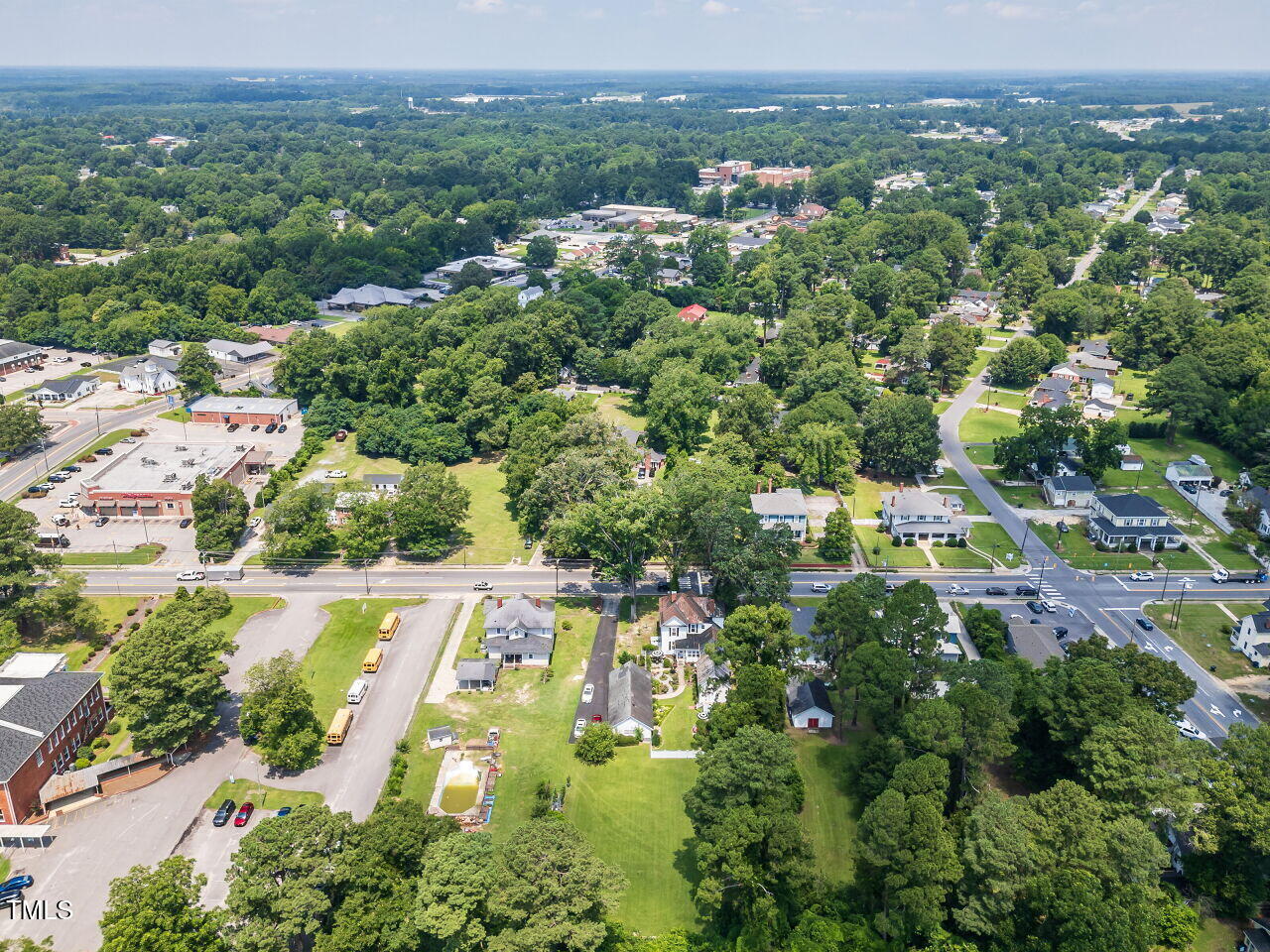612 College Street Clinton, NC 28328 - Photo 47 of 70 an aerial view of multiple house