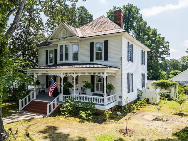 $505,000 | 612 College Street, Clinton, NC 28328
