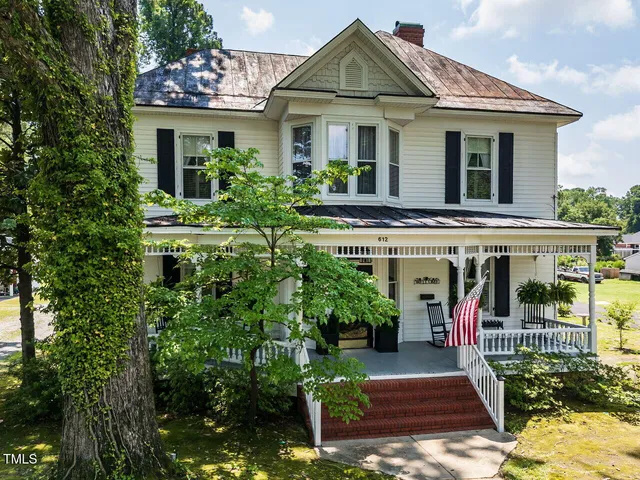 $505,000 | 612 College Street, Clinton, NC 28328