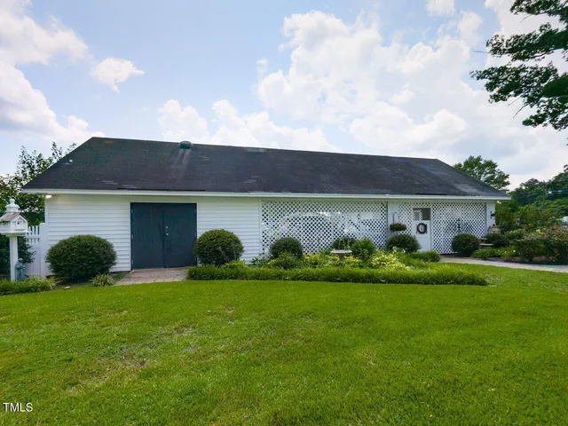 $505,000 | 612 College Street, Clinton, NC 28328