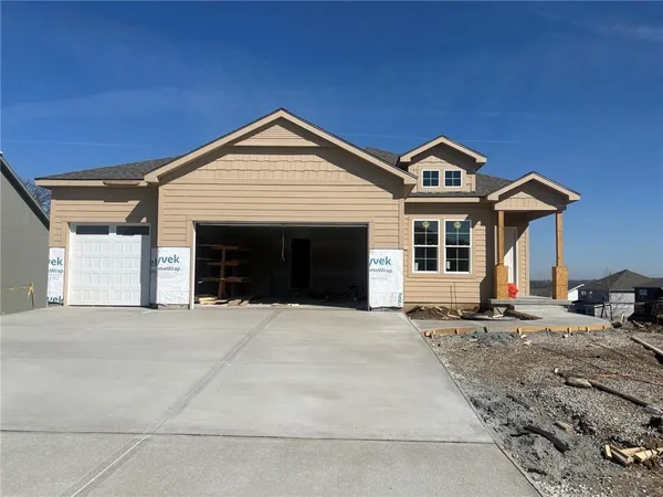 $641,975 | 24940 West 145th Street, Olathe, KS 66061