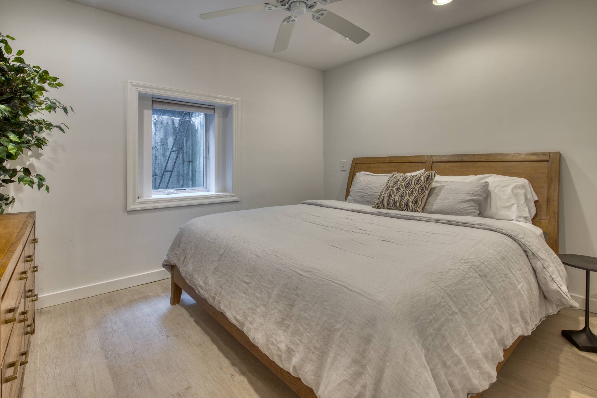 491 Majors Path, Southampton, NY 11968 Compass