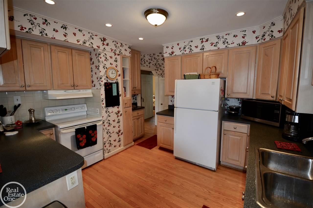963 Fisher Road Grosse Pointe, MI 48230 - Photo 16 of 47