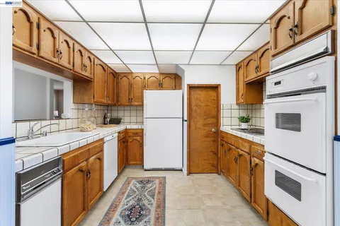 $1,195,000 | 156 Mecartney Road, Alameda, CA 94502