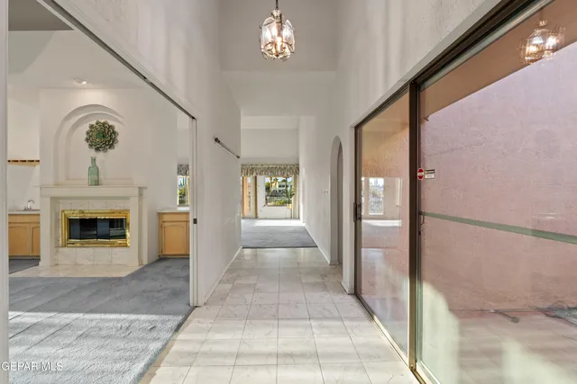 $459,999 | 401 Sharondale Drive, El Paso, TX 79912