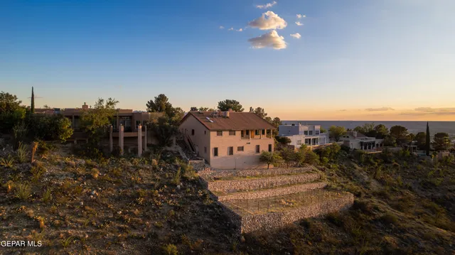 $459,999 | 401 Sharondale Drive, El Paso, TX 79912