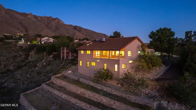 $459,999 | 401 Sharondale Drive, El Paso, TX 79912