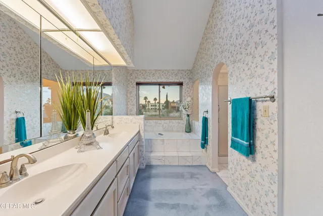 $459,999 | 401 Sharondale Drive, El Paso, TX 79912