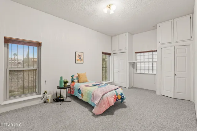 $459,999 | 401 Sharondale Drive, El Paso, TX 79912