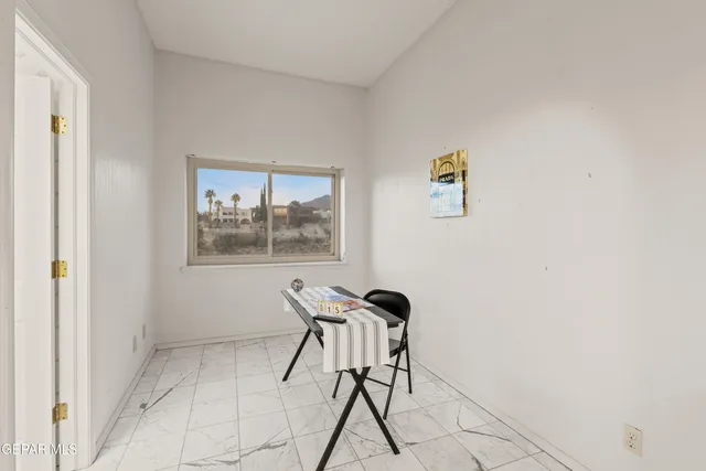 $459,999 | 401 Sharondale Drive, El Paso, TX 79912