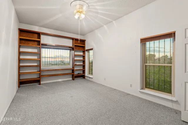 $459,999 | 401 Sharondale Drive, El Paso, TX 79912