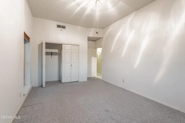 $459,999 | 401 Sharondale Drive, El Paso, TX 79912