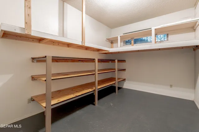 $459,999 | 401 Sharondale Drive, El Paso, TX 79912