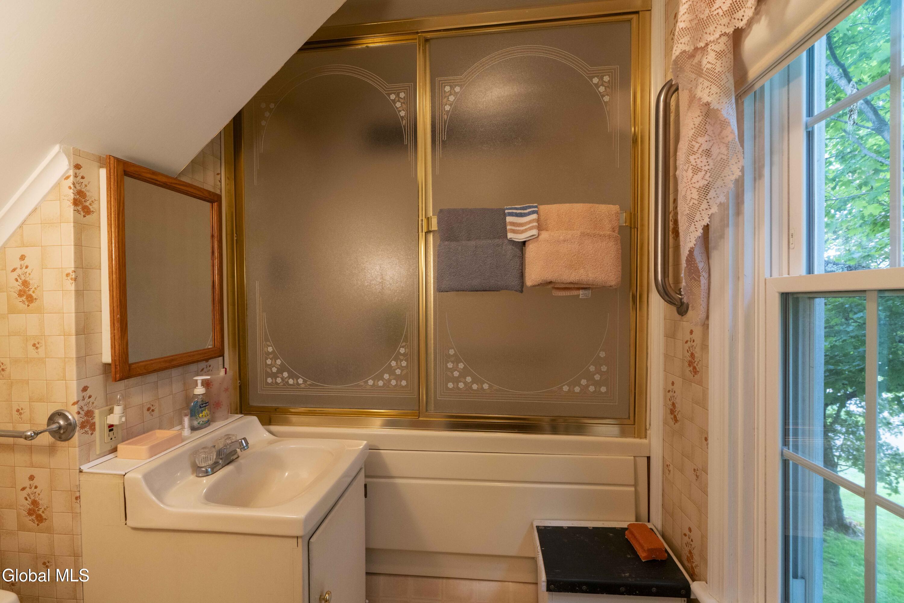 62 Paisley Road Milton, NY 12020 - Photo 16 of 26 62 Paisley-16