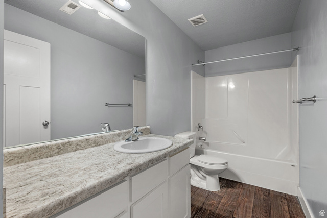 2457 West 500 South, Unit 2 Springville, UT 84663 - Photo 19 of 27 Primary bathroom