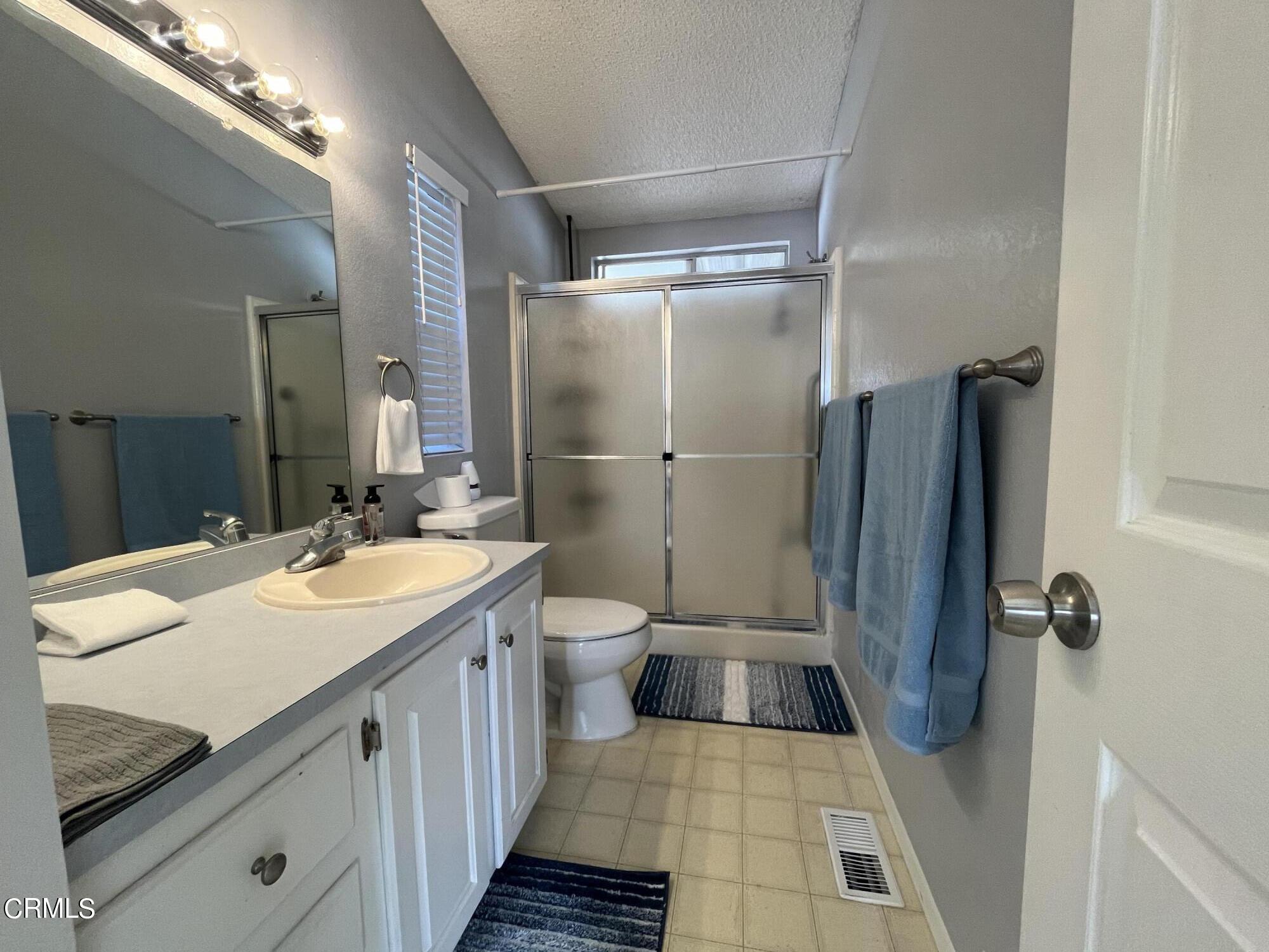 1300 East Pleasant Valley Road, Unit 16 Oxnard, CA 93033 - Photo 10 of 13 IMG_7876