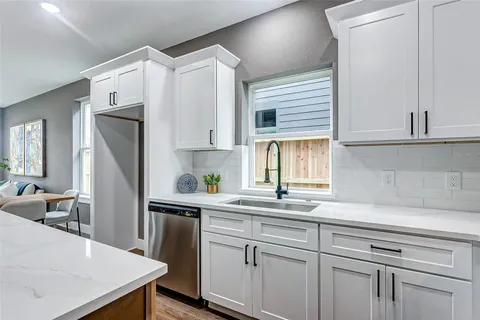 $279,900 | 8027 Betty Boop Street, Houston, TX 77028