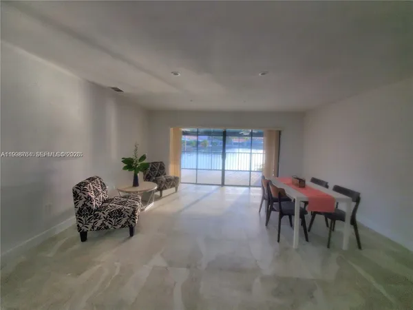 $3,750 | 8350 Dundee Terrace, Miami Lakes, FL 33016