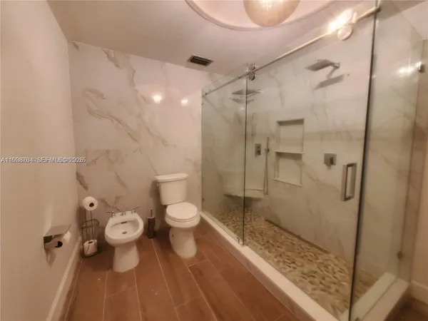 $3,750 | 8350 Dundee Terrace, Miami Lakes, FL 33016