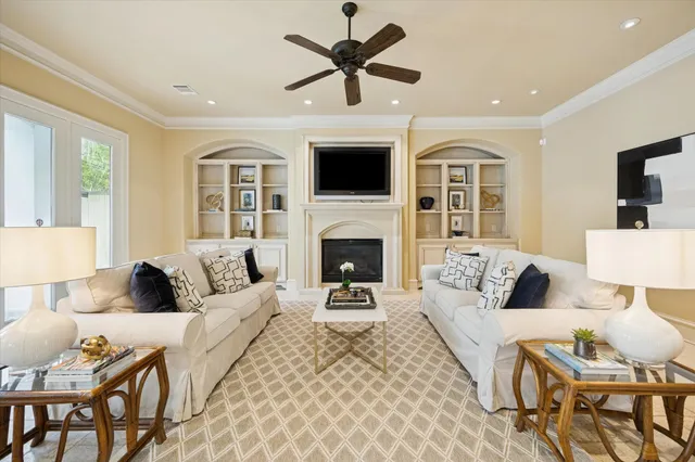 $2,060,000 | 2714 Werlein Avenue, West University Place, TX 77005