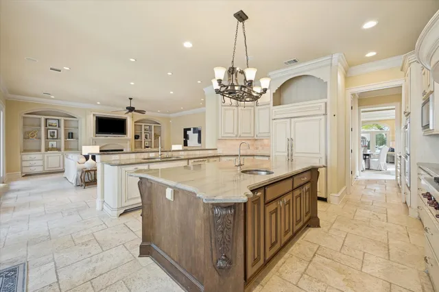 $2,060,000 | 2714 Werlein Avenue, West University Place, TX 77005