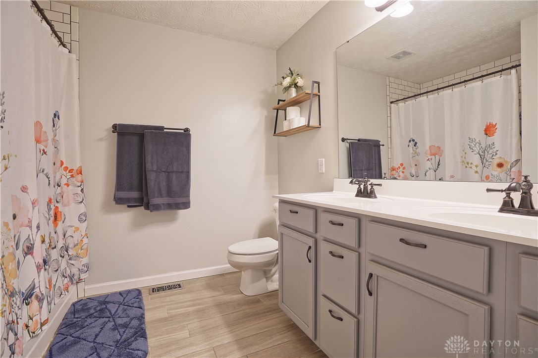 6034 Kay Court Riverside, OH 45424 - Photo 24 of 54