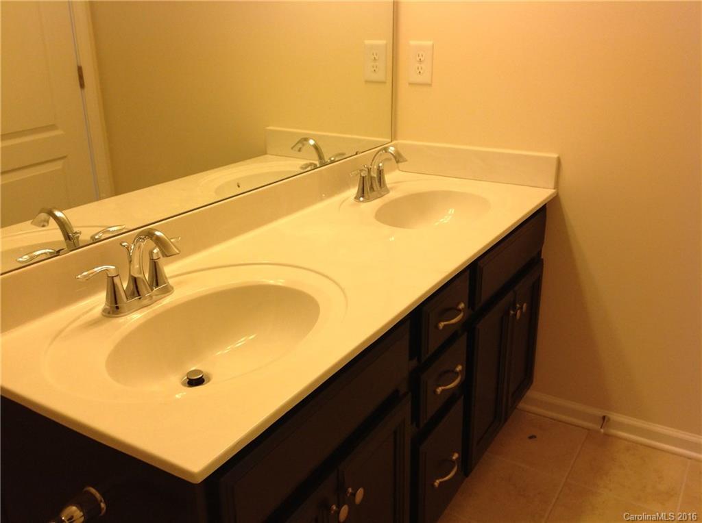 10328 Rutledge Ridge Drive Northwest, Unit 137 Huntersville, NC 28078 - Photo 9 of 17 Gallery Image 9