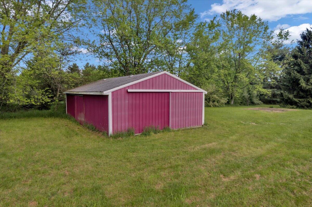 2885 Meadowdale Road Metamora, MI 48455 - Photo 6 of 26 06-DJI_0879