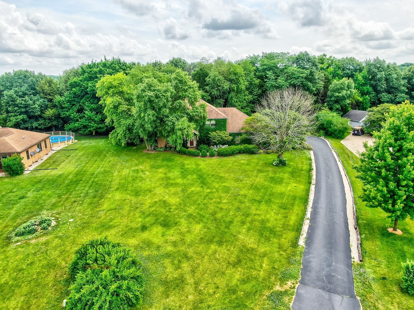 2572 East 1569th Road Ottawa, IL 61350 - Photo 5 of 38