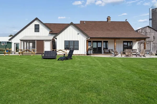 $1,995,000 | 29921 40th Avenue, Cadott, WI 54727