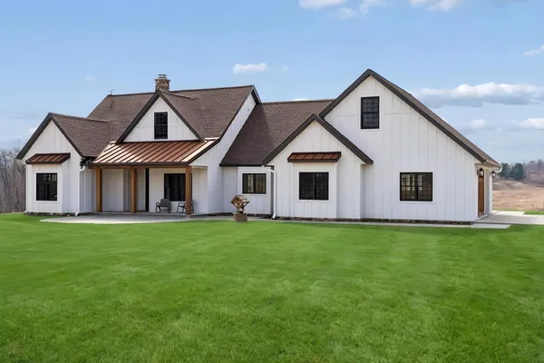 $2,250,000 | 29921 40th Avenue, Cadott, WI 54727