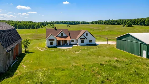 $2,250,000 | 29921 40th Avenue, Cadott, WI 54727