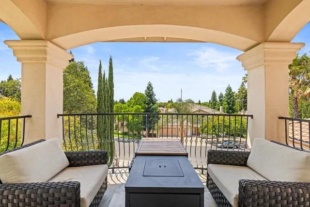 $2,095,000 | 318 Canyon Falls Drive, Folsom, CA 95630