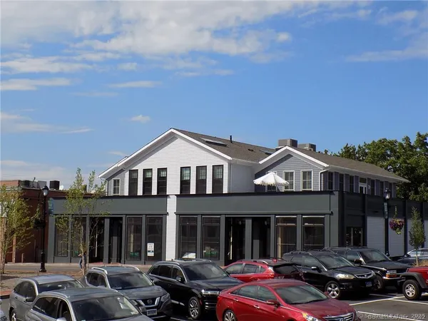 $3,800 | 33 Elm Street, Unit 3, Westport, CT 06880