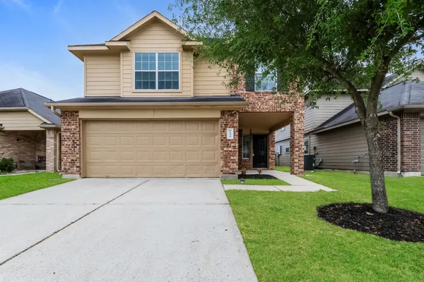 $1,940 | 2422 Gibbs Bend Court, Houston, TX 77073