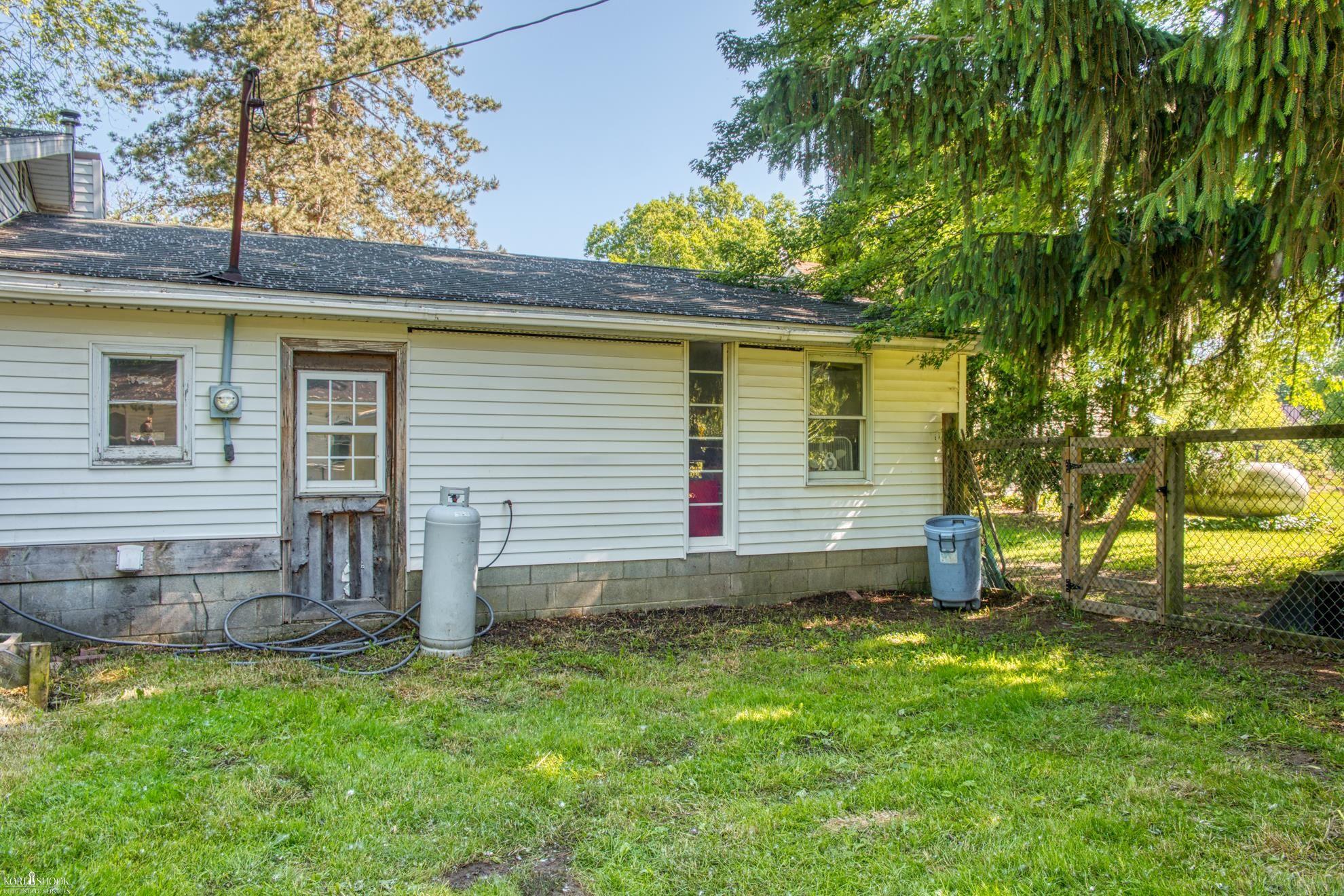 441 West Lansing Road Morrice, MI 48857 - Photo 17 of 26 50143976-b67e3e30-6012-4552-bc74-5c6de64bdc8b.JPG