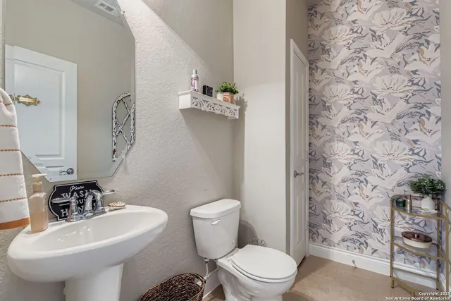 $525,000 | 10639 Hibiscus Cove, Helotes, TX 78023