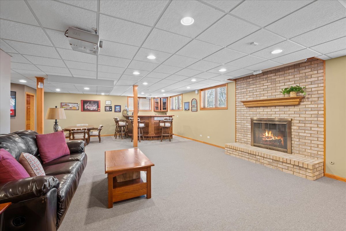 1928 North Ridge Avenue Arlington Heights, IL 60004 - Photo 22 of 36