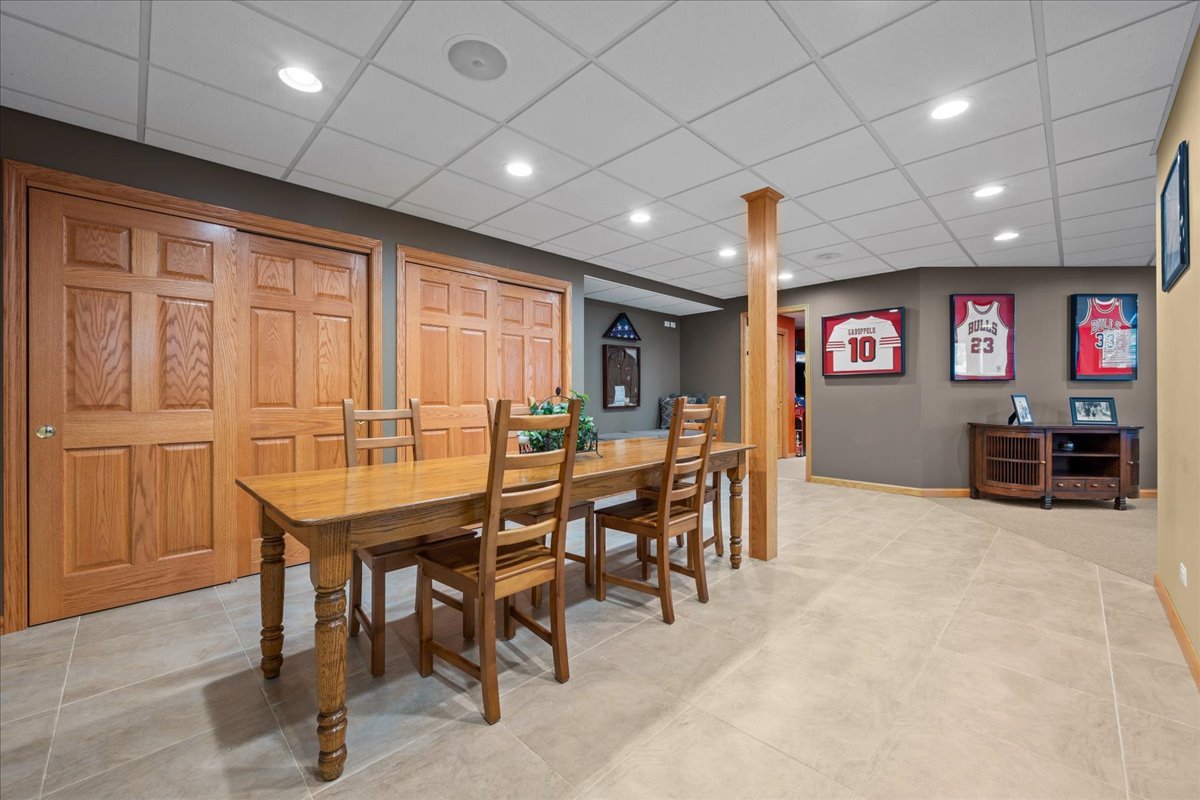 1928 North Ridge Avenue Arlington Heights, IL 60004 - Photo 24 of 36