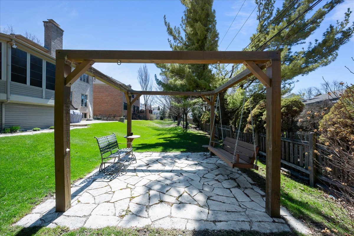 1928 North Ridge Avenue Arlington Heights, IL 60004 - Photo 28 of 36