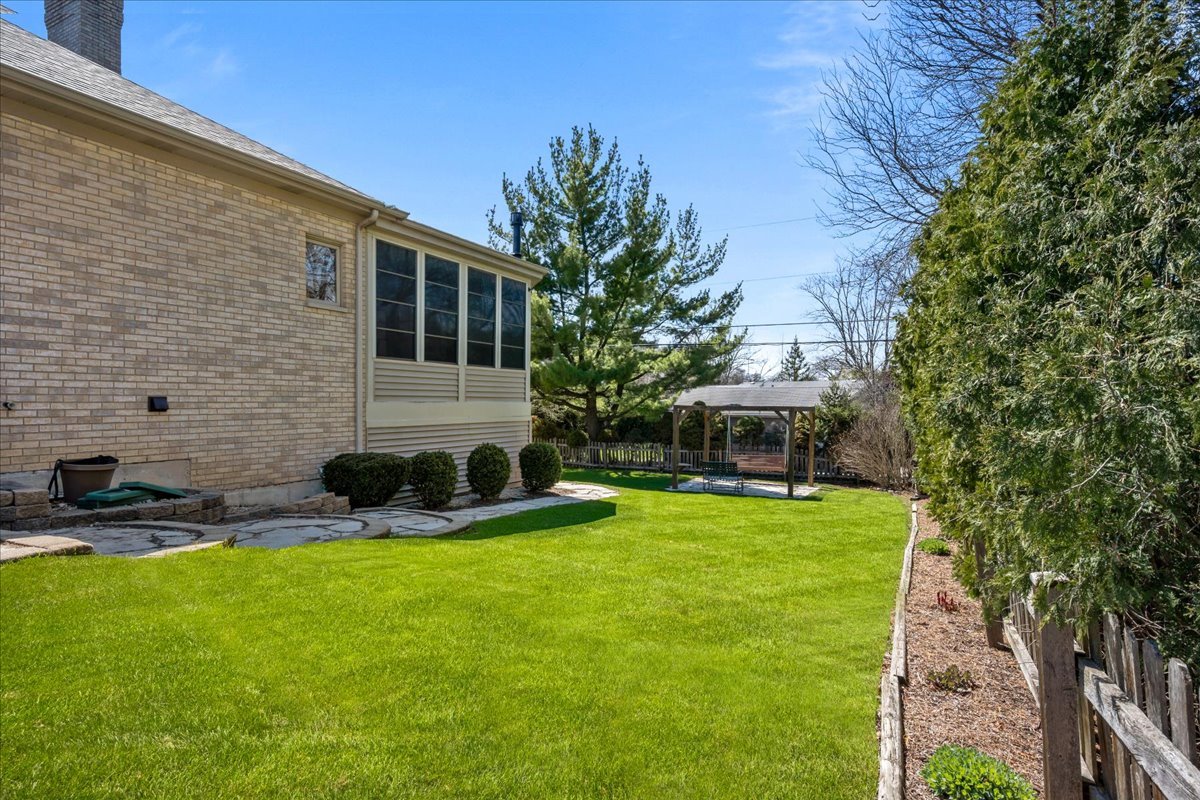 1928 North Ridge Avenue Arlington Heights, IL 60004 - Photo 29 of 36