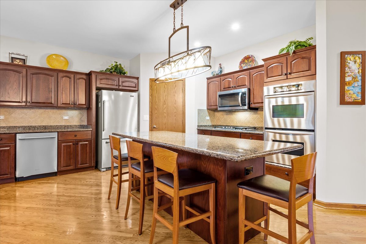 1928 North Ridge Avenue Arlington Heights, IL 60004 - Photo 7 of 36