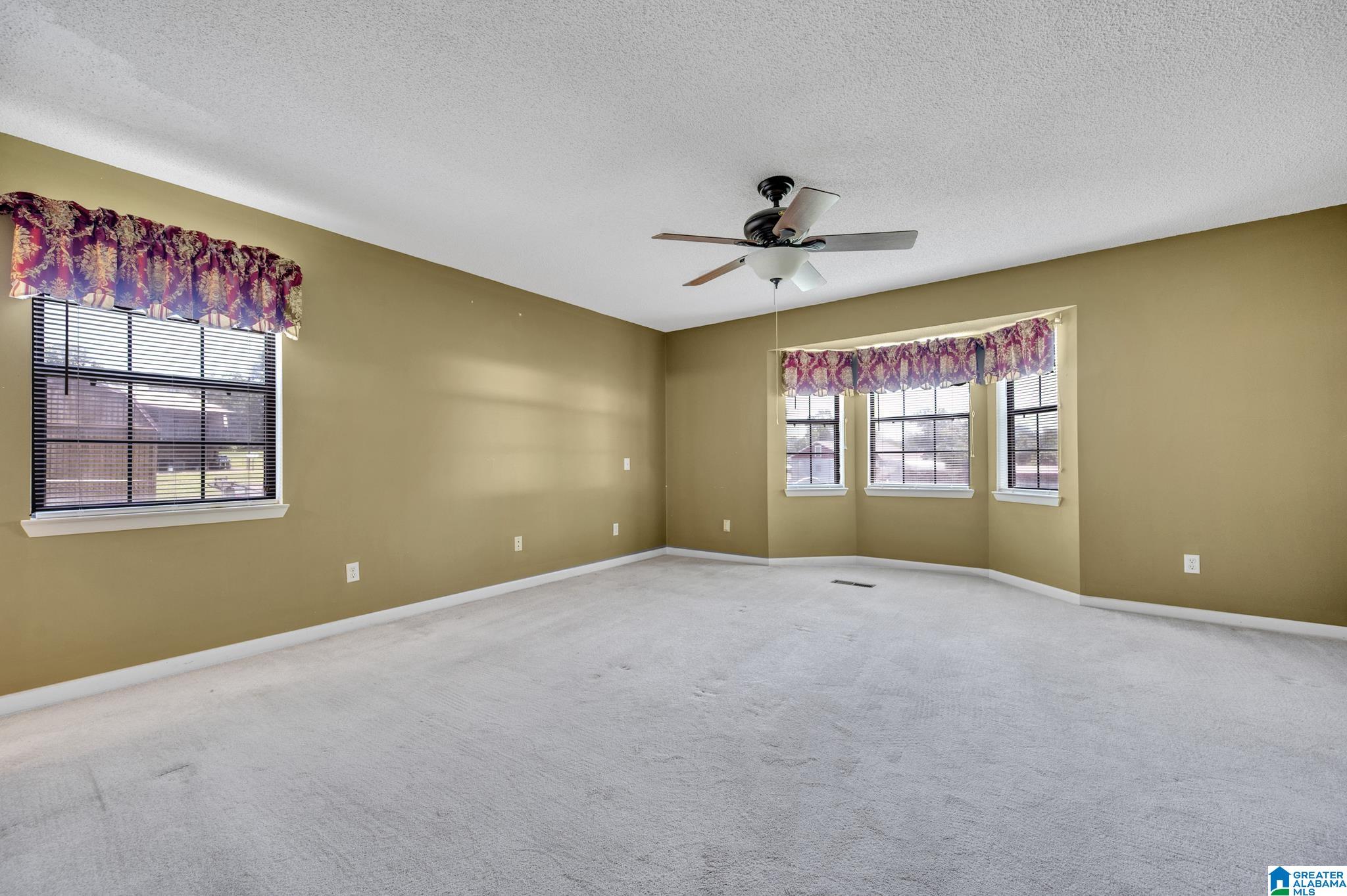 618 Cherokee Trail Warrior, AL 35180 - Photo 6 of 35
