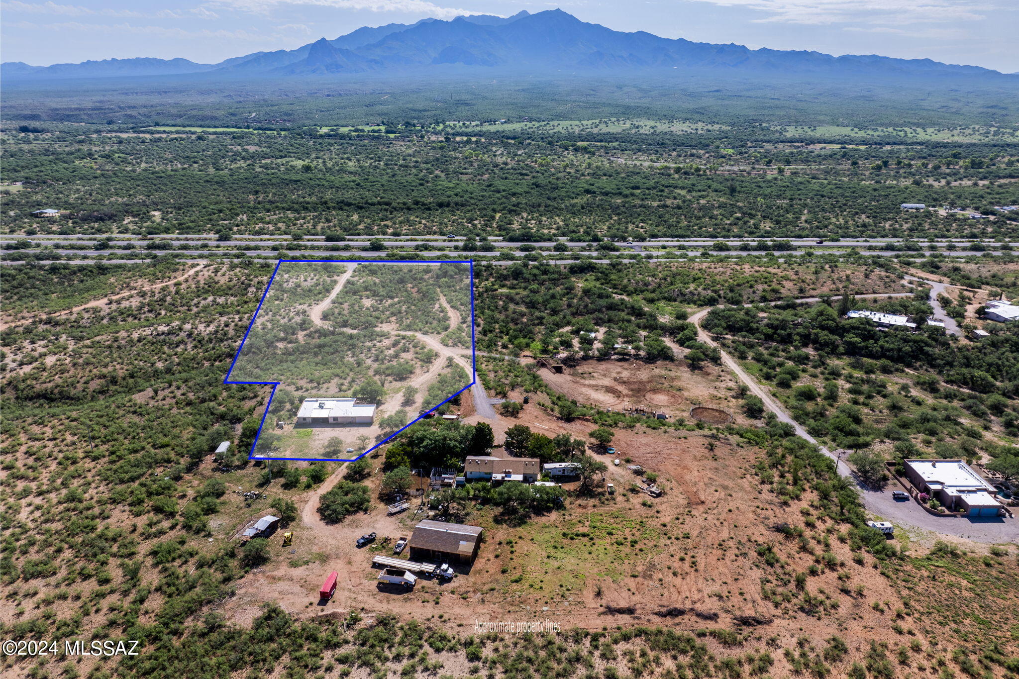 2776 West Frontage Road Amado, AZ 85645 - Photo 4 of 31