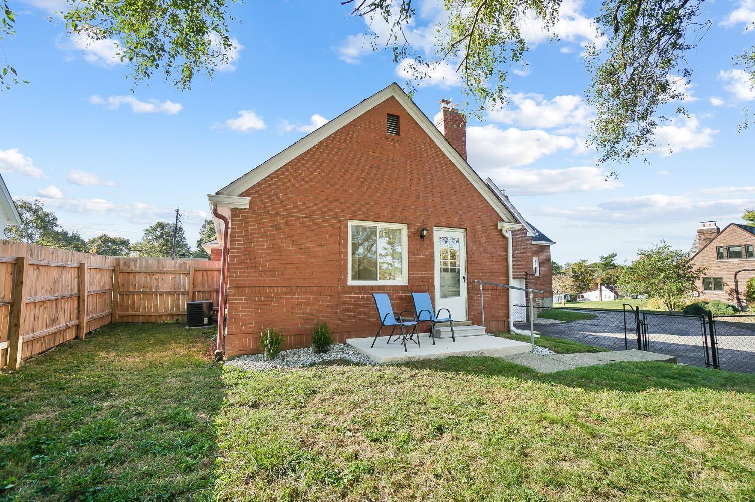 3744 Hubble Road Cincinnati, OH 45247 - Photo 49 of 71